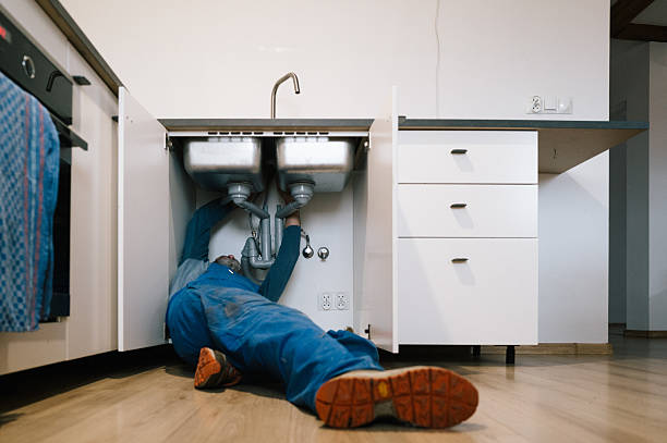 Professional Drain Cleaning technician working in Brentwood, PA